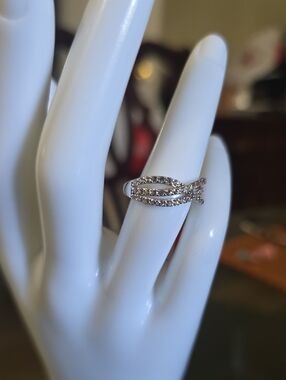 STERLING SILVER LAB CREATED WHITE SAPPHIRE RING SIZE 7